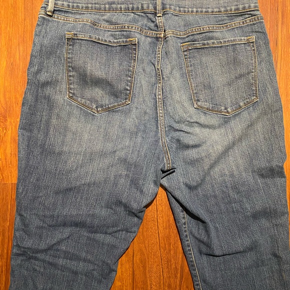 Straight Leg Jeans - Picture 5 of 7